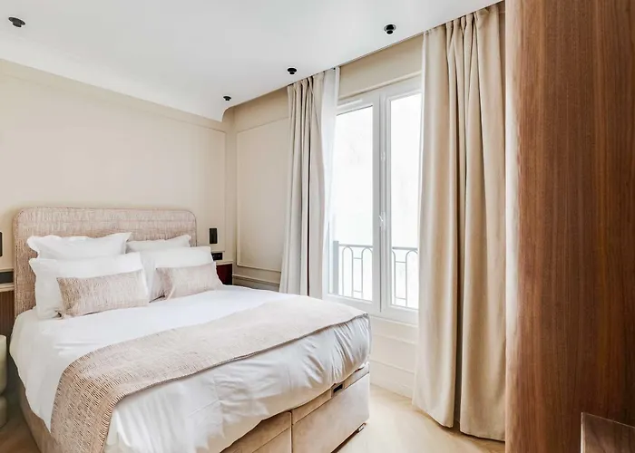 Spacious A-c 3br-8p - Grand Boulevards Paris
