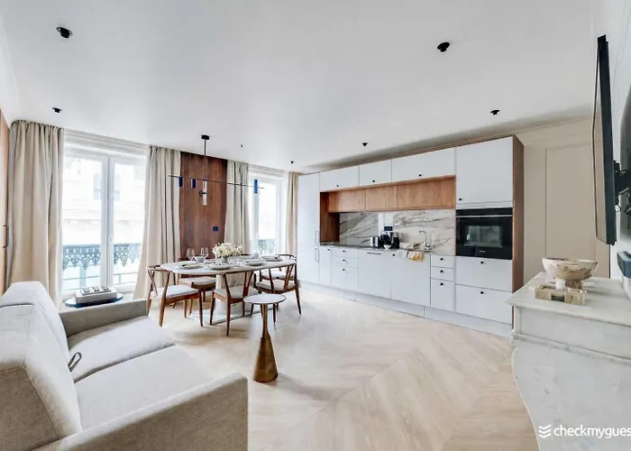 Spacious A-c 3br-8p - Grand Boulevards * パリ